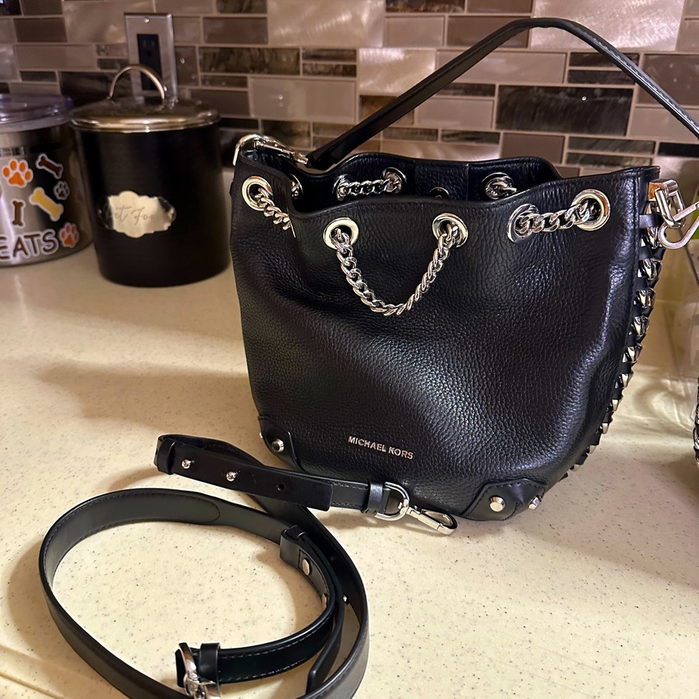 Michael Kors Alanis Bag small version